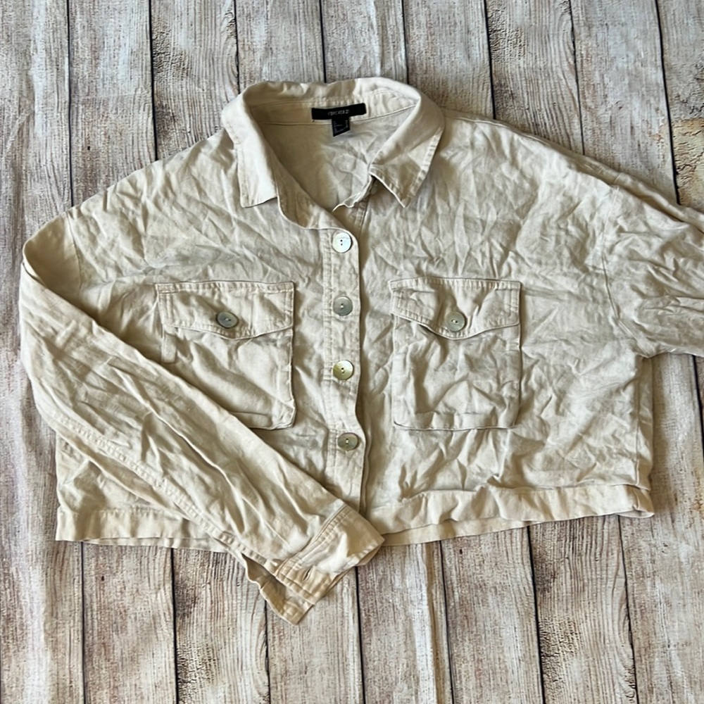 ❤️ 4 for $15/ Forever 21 cropped blouse